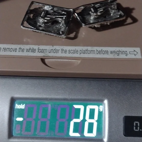 VINTAGE 60s SARAH COVENTRY SILVER-TONE LARGE SQUARE FLORAL CLIP-ON 1.3" EARRINGS - Picture 8 of 9